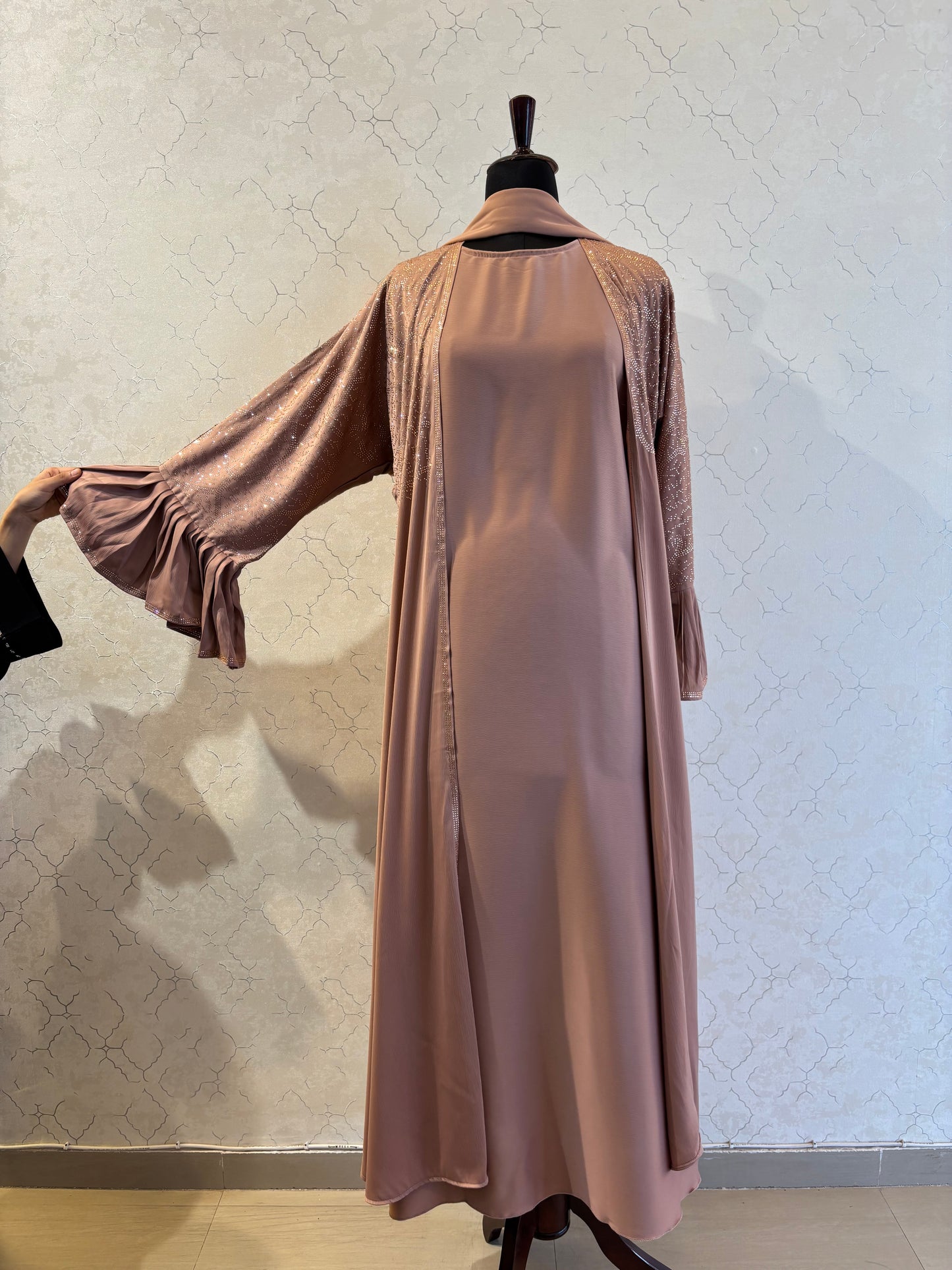 Shrug Abaya with Inner Crushed Chiffon Fabric