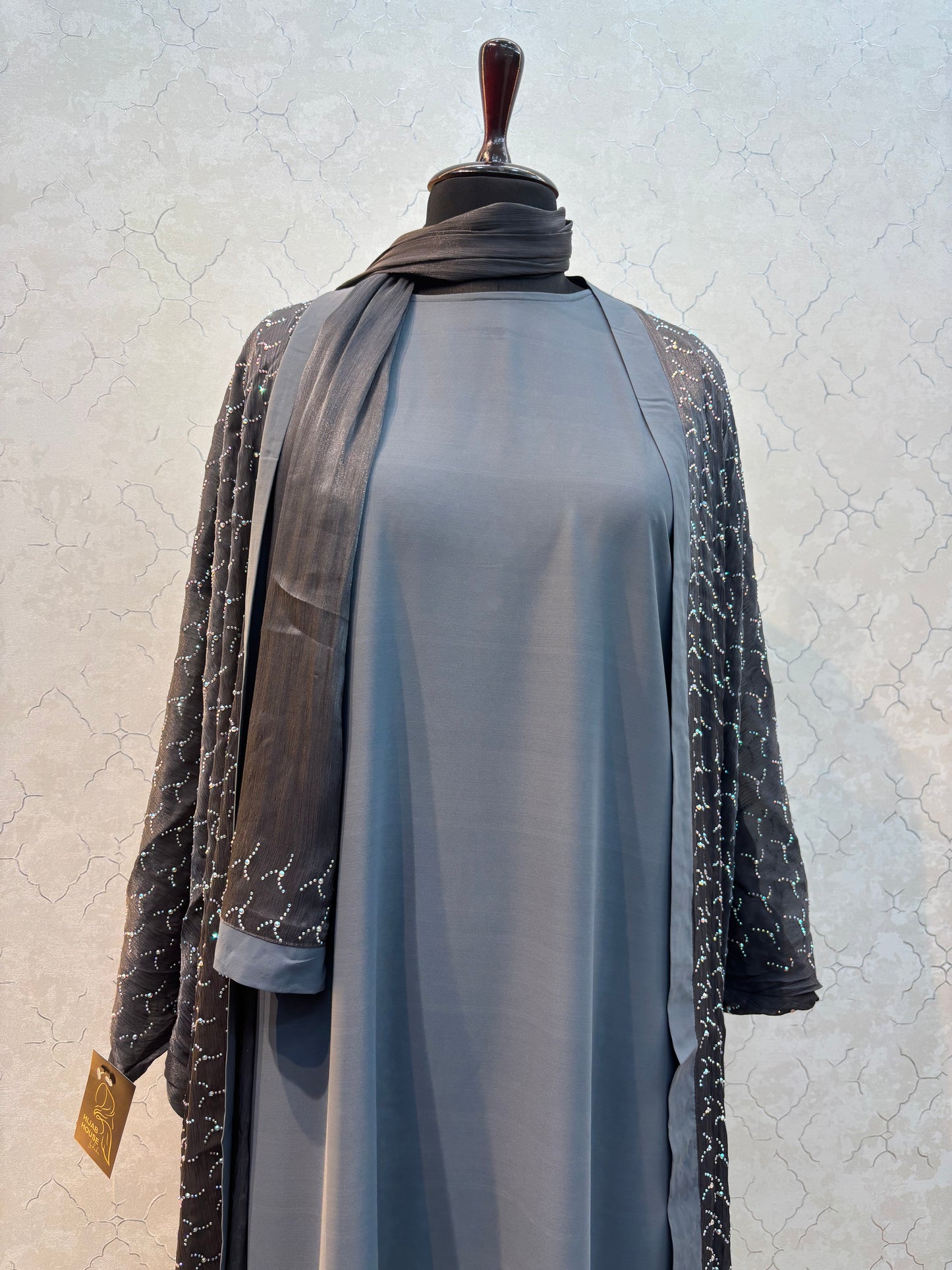 Shrug Abaya With Inner