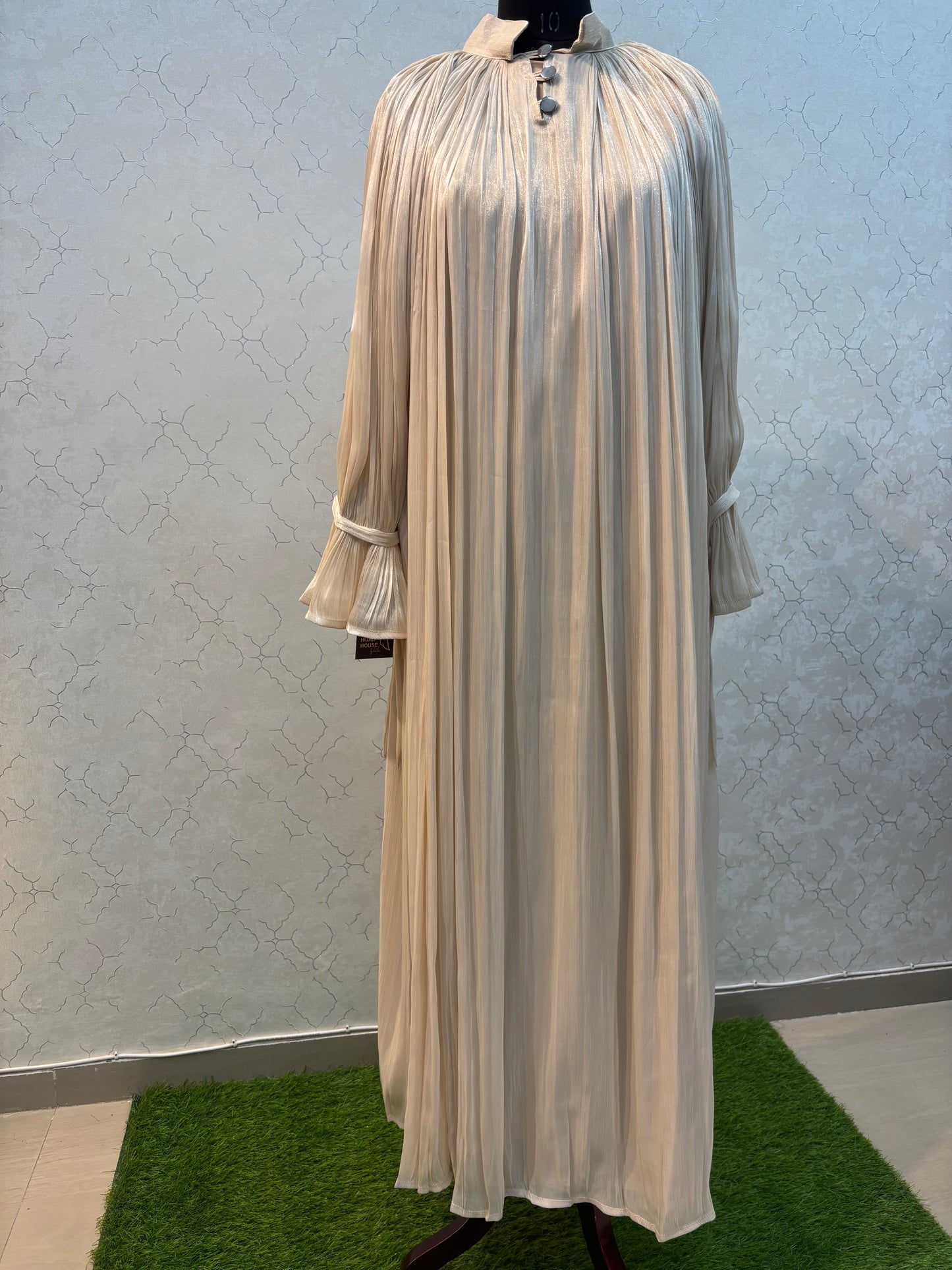 Elegant Pleated Burkha in Shiny Organza Fabric