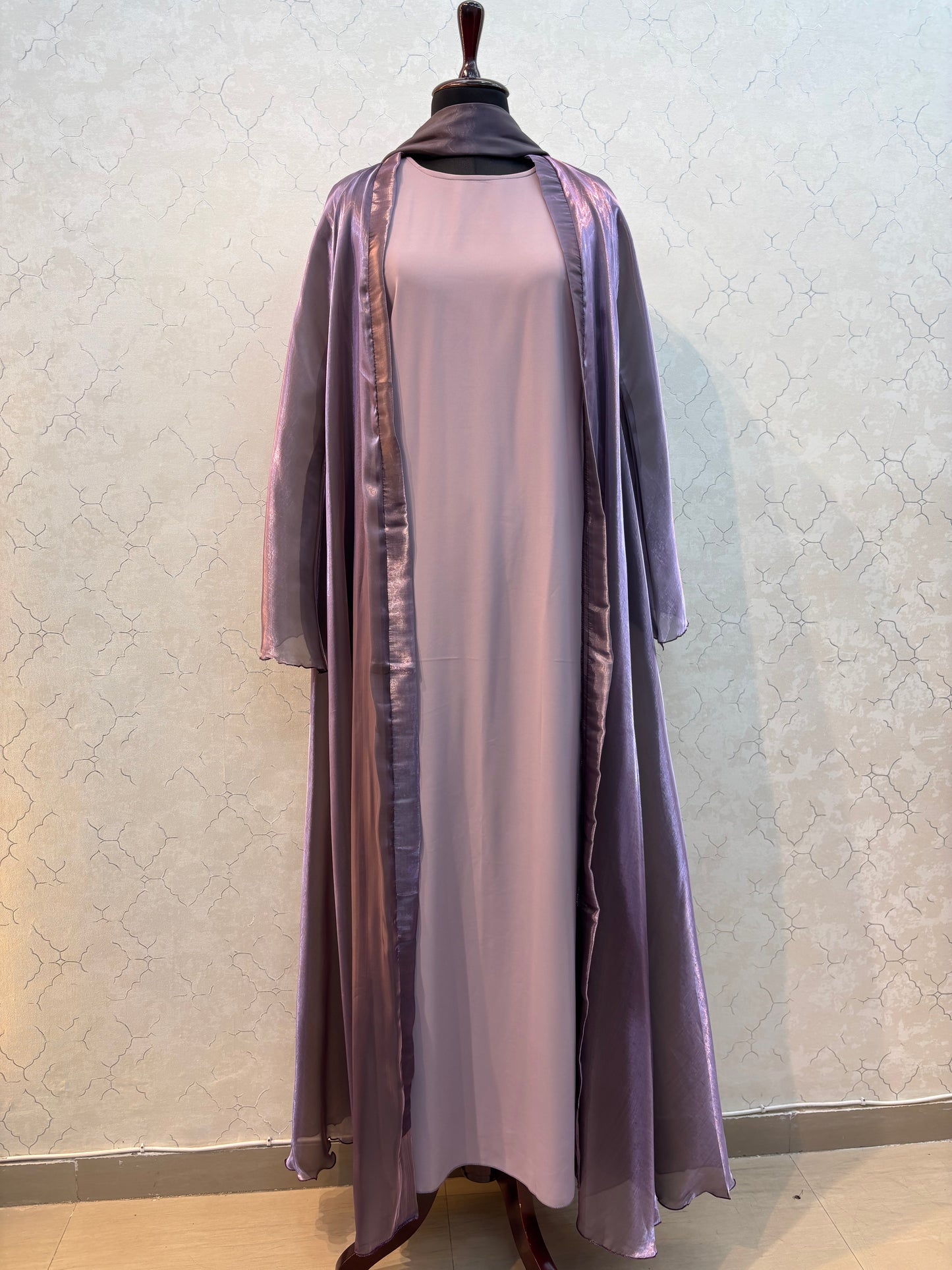 Shrug Abaya With Inner
