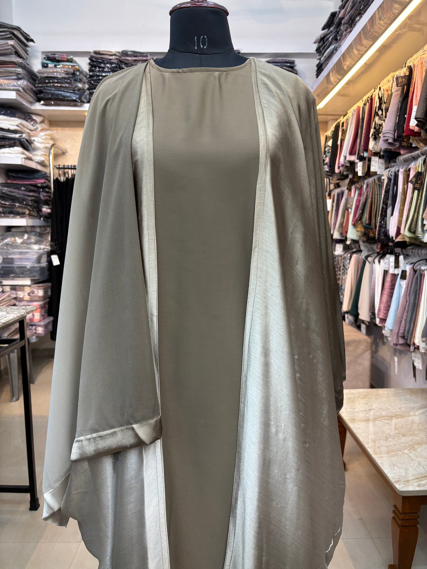 Shrug Abaya With Inner