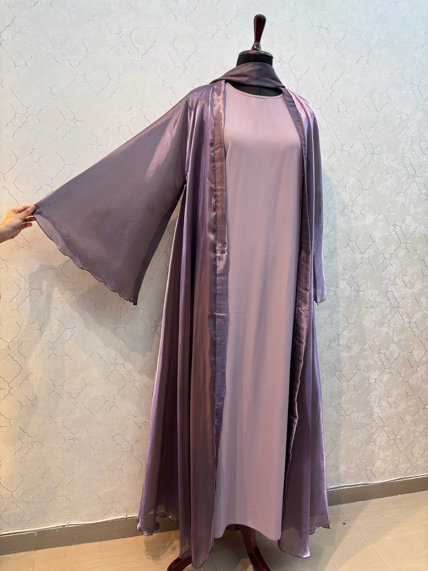 Shrug Abaya With Inner