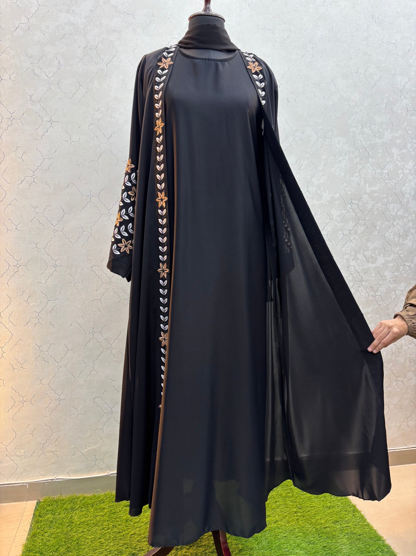 Shrug Burkha With Inner