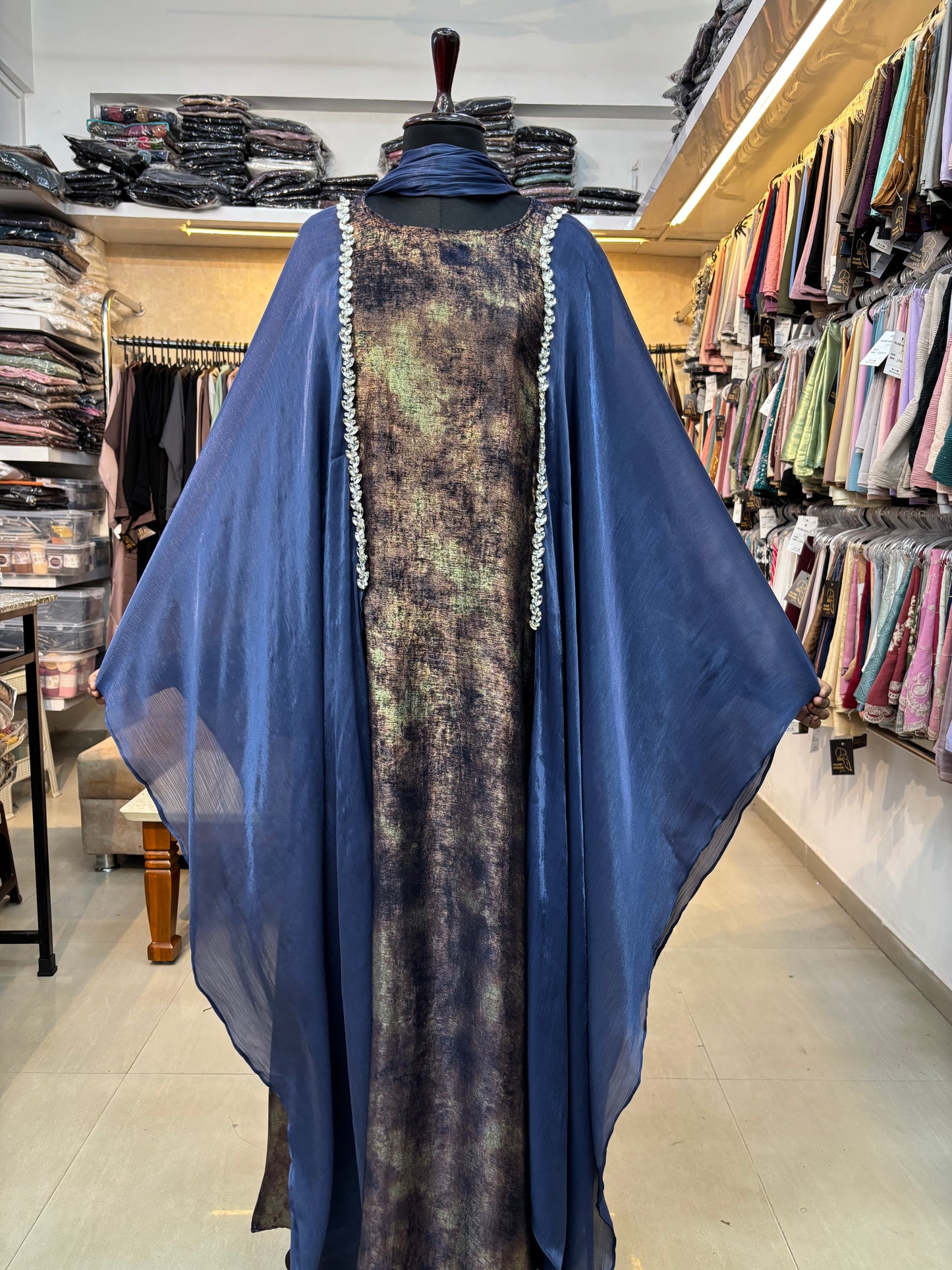 Burkha With Shrug Frills
