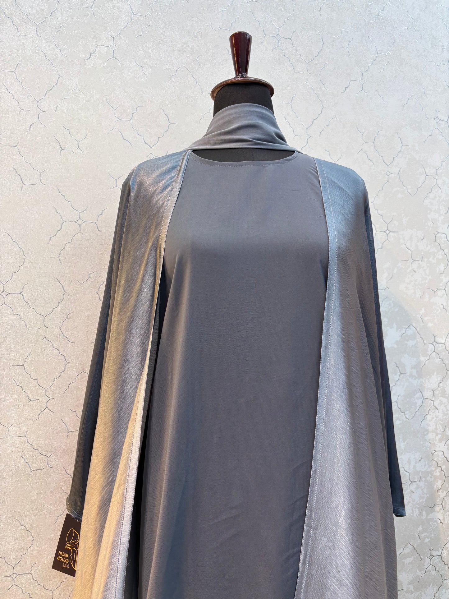 Shrug Abaya With Inner