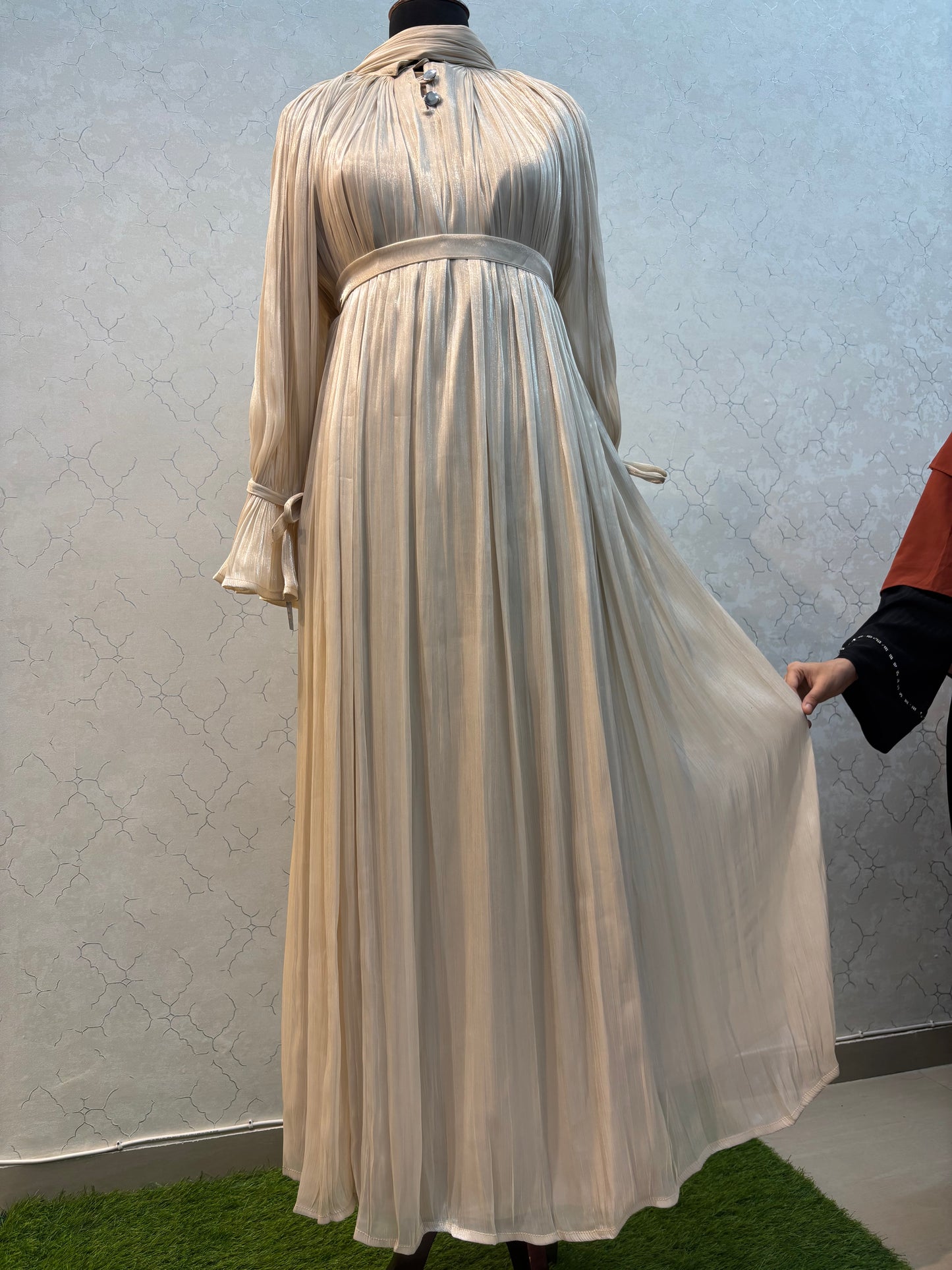 Elegant Pleated Burkha in Shiny Organza Fabric