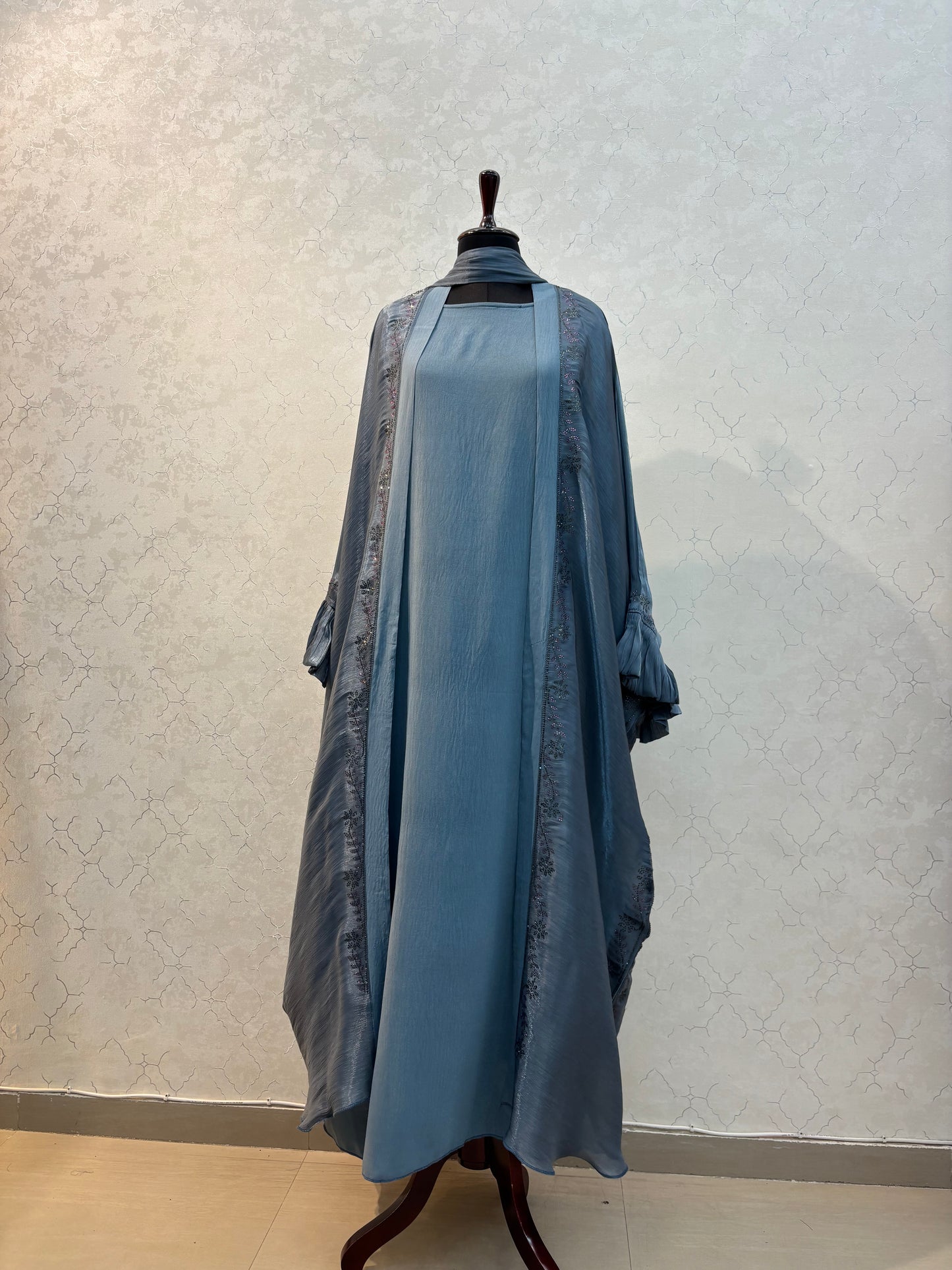 Shrug Abaya with Inner Crushed Chiffon Fabric