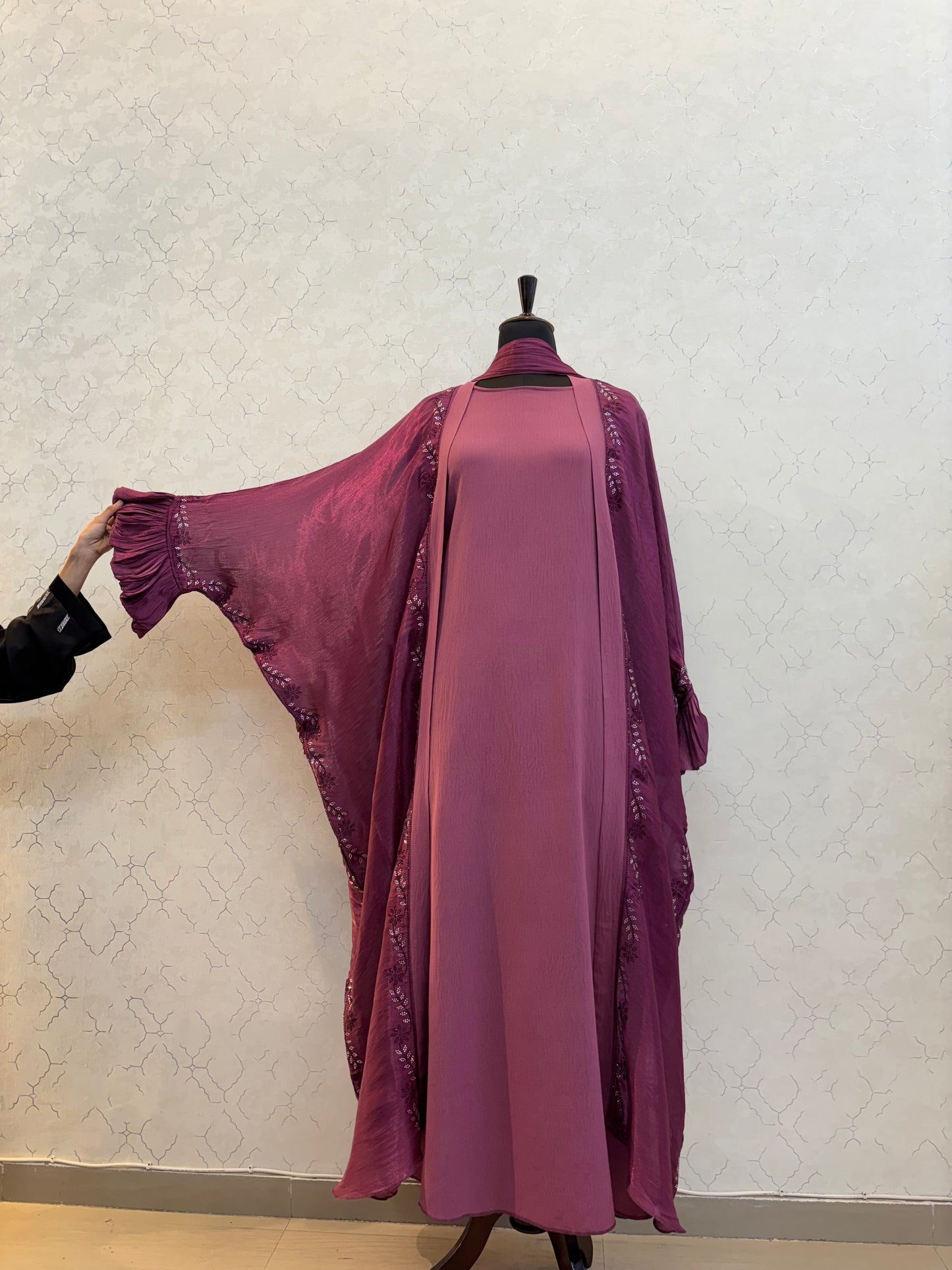 Shrug Abaya with Inner Crushed Chiffon Fabric
