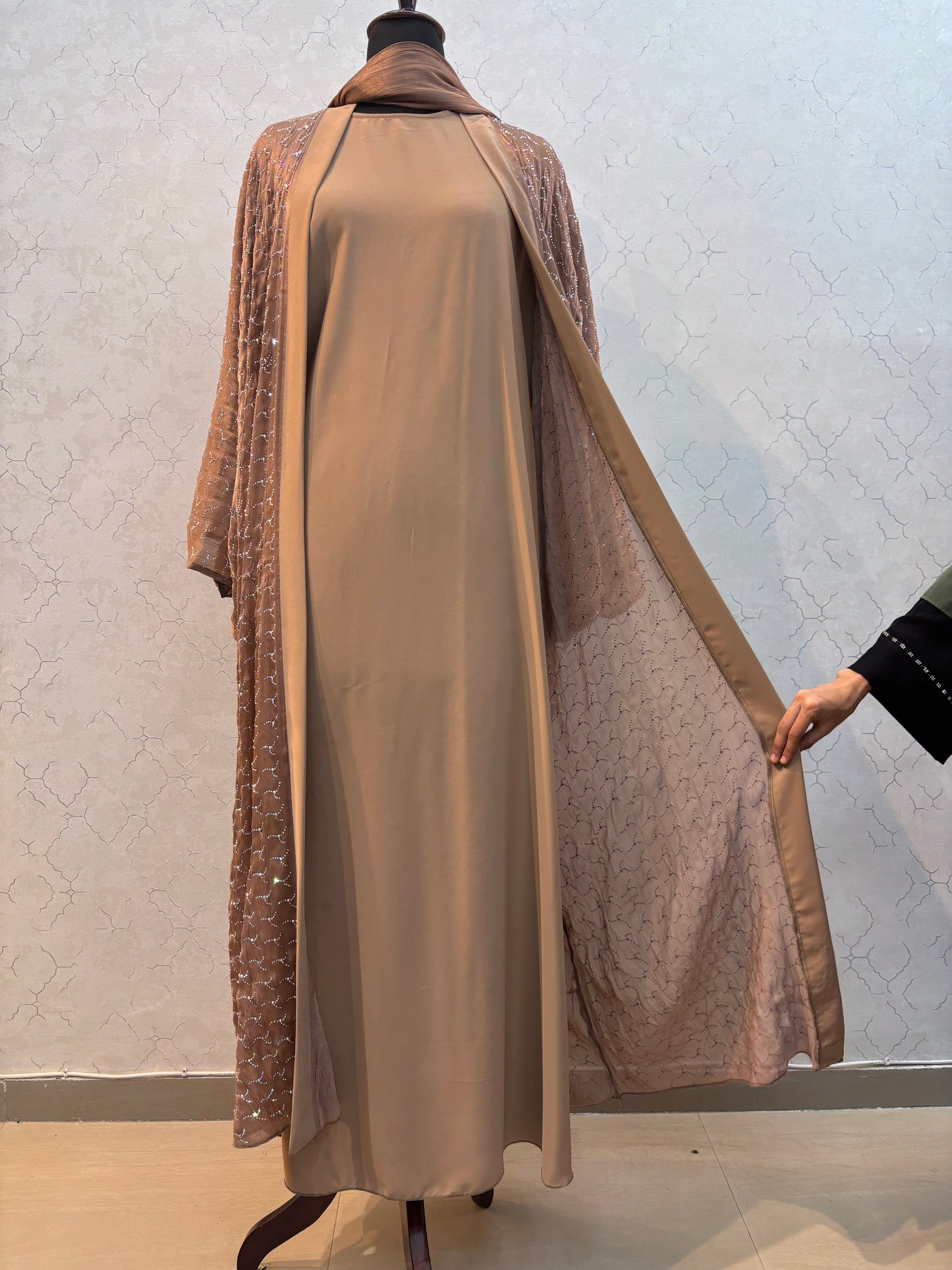 Shrug Abaya With Inner