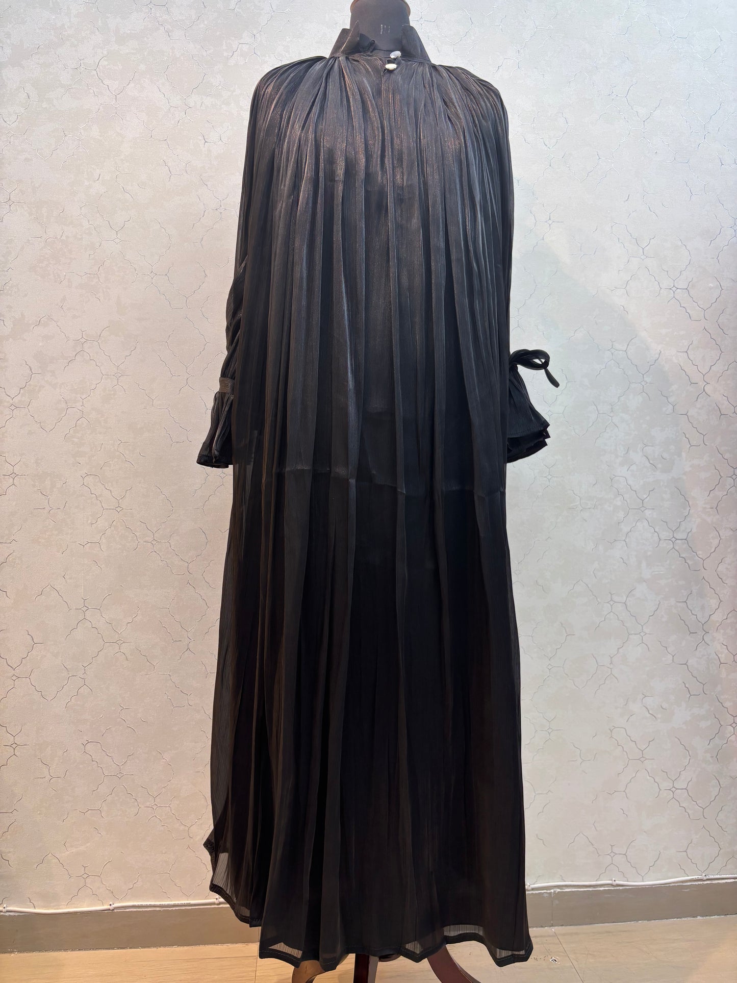 Elegant Pleated Burkha in Shiny Organza Fabric