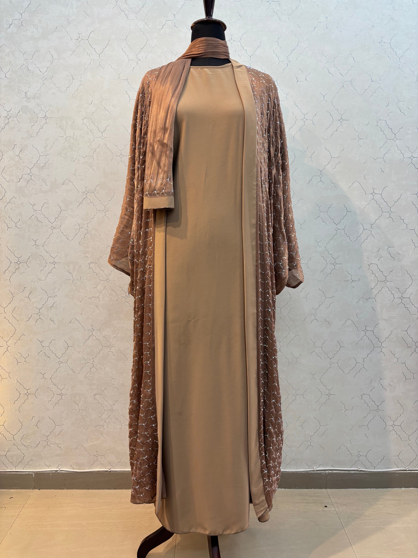 Shrug Abaya With Inner