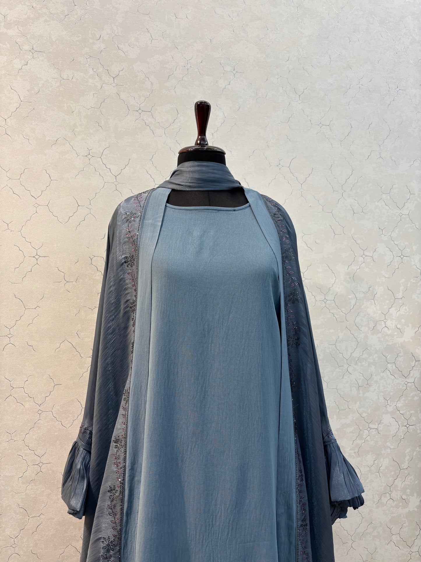 Shrug Abaya with Inner Crushed Chiffon Fabric