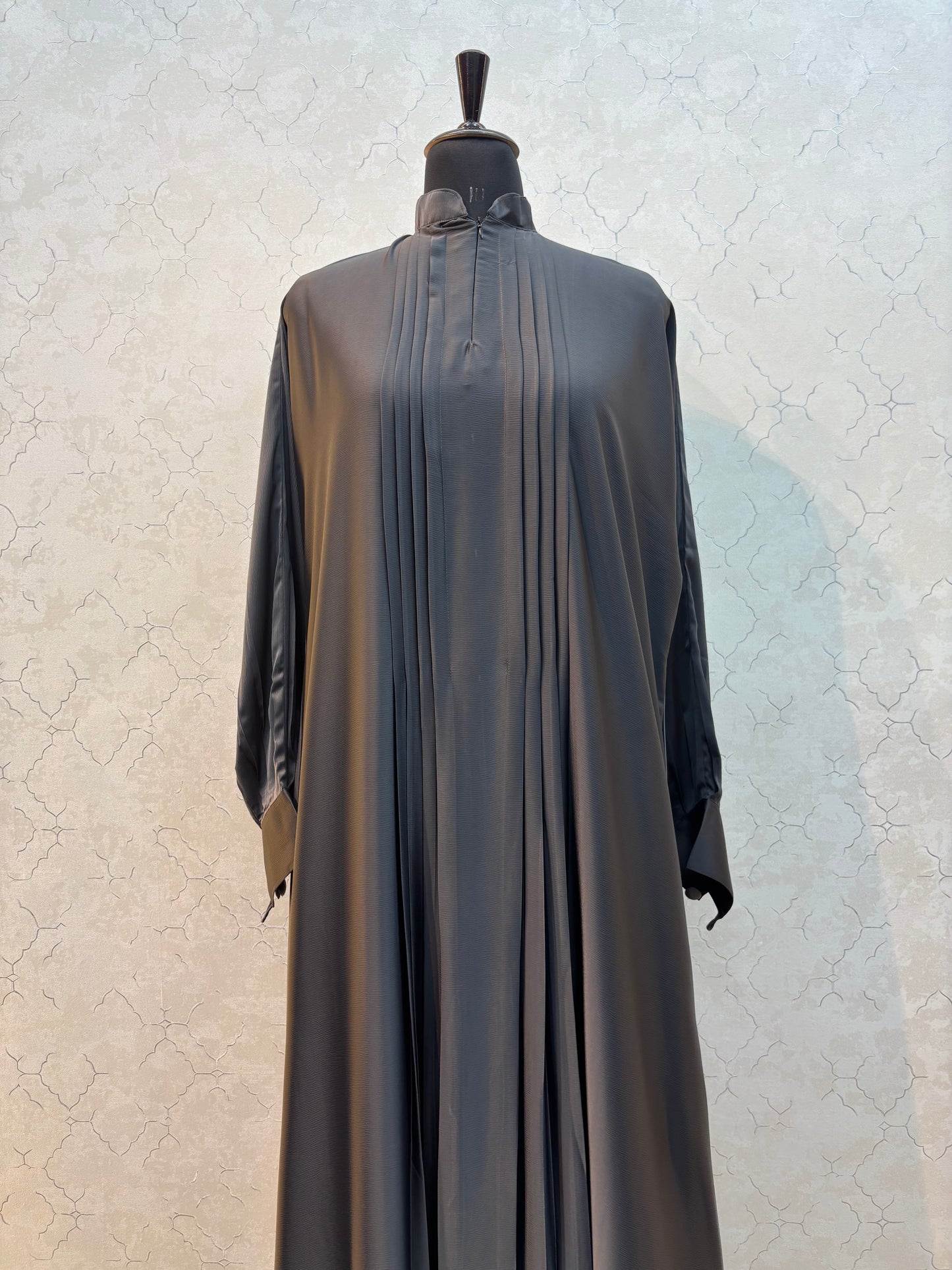 Kimono Style Box Pleated Burkha with Imported Tick Tok Fabric